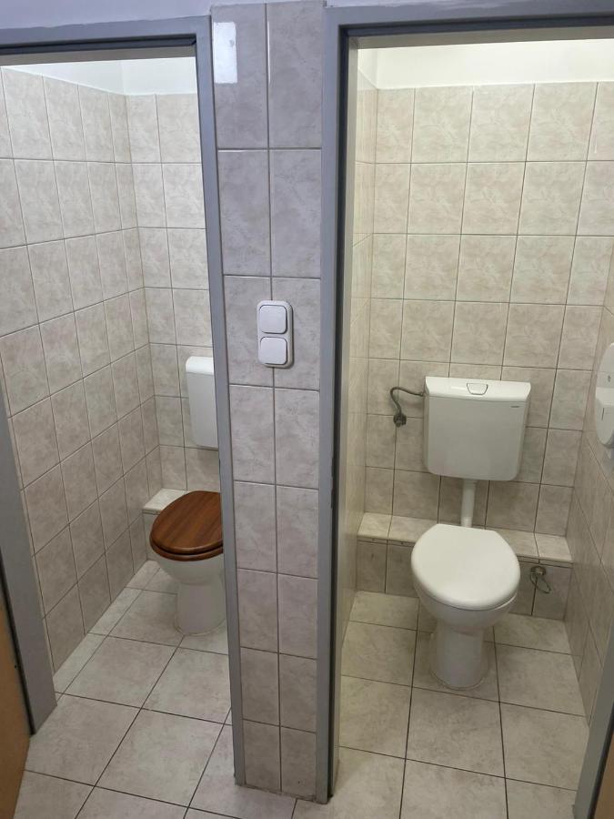 Viola Hostel Budapest Eksteriør bilde