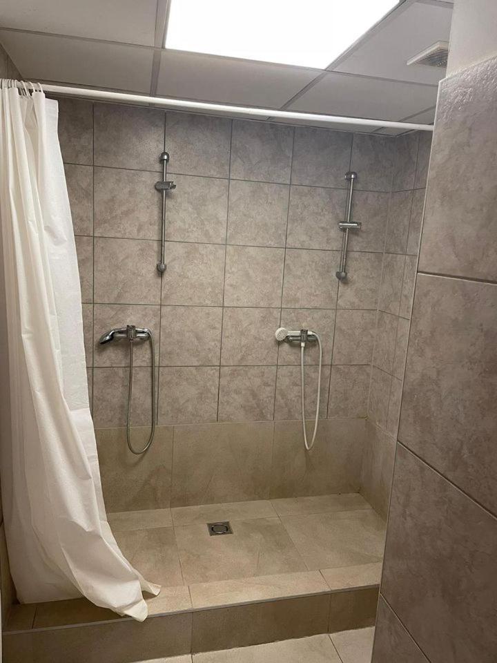 Viola Hostel Budapest Eksteriør bilde